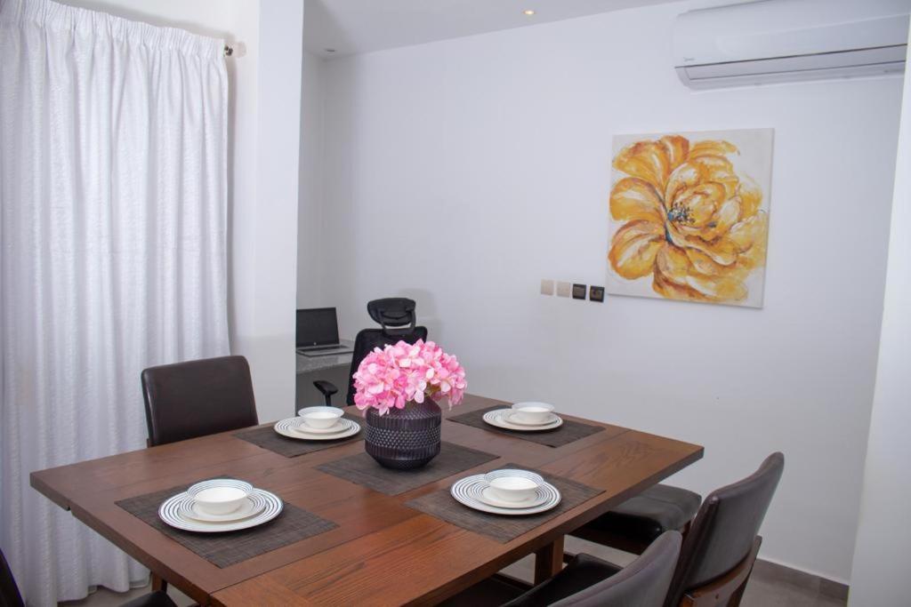Luxury Suites Chester One Dakar Zewnętrze zdjęcie