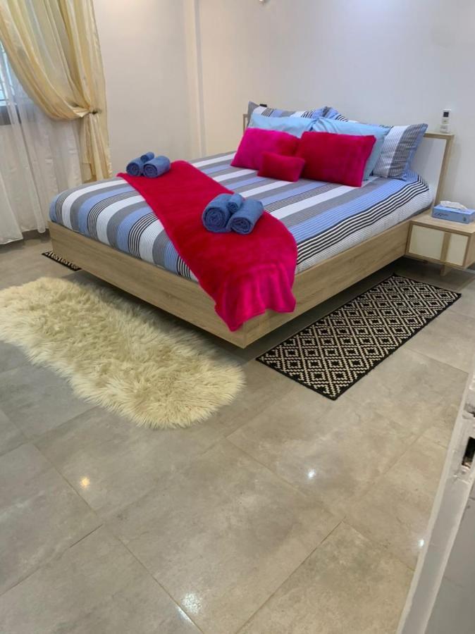 Luxury Suites Chester One Dakar Zewnętrze zdjęcie