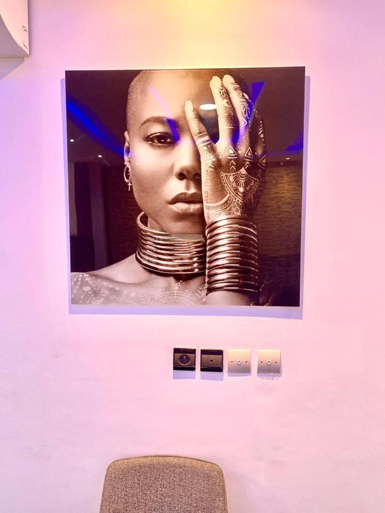 Luxury Suites Chester One Dakar Zewnętrze zdjęcie