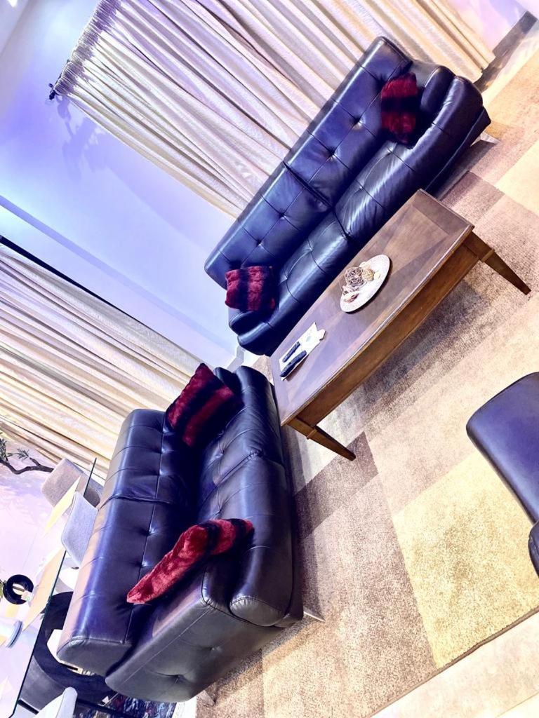 Luxury Suites Chester One Dakar Zewnętrze zdjęcie
